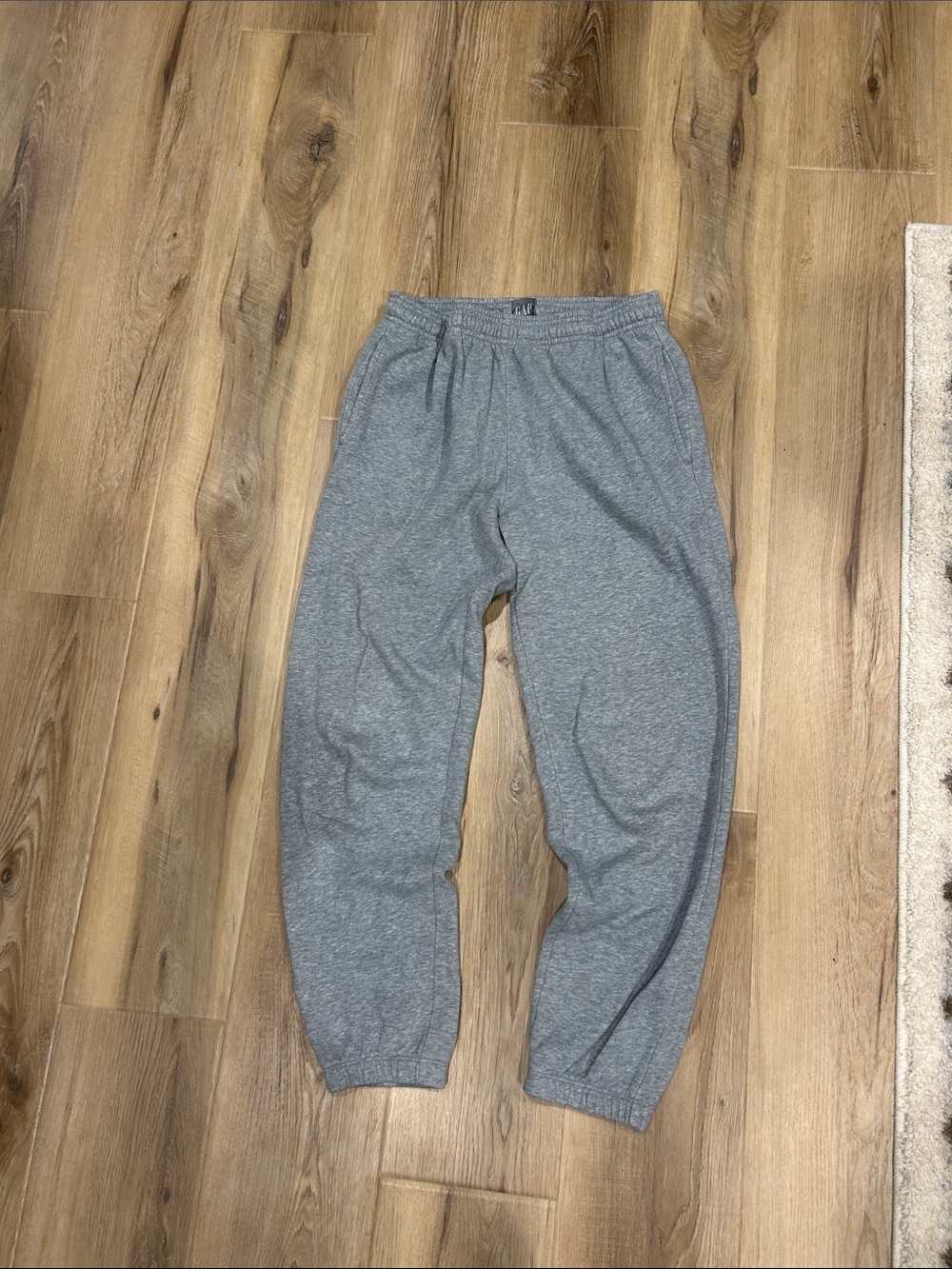 GAP Men's Gray Sweatpants Joggers